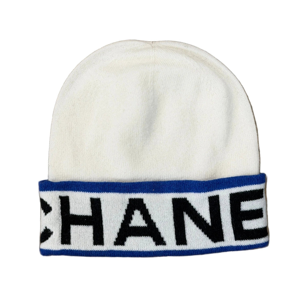 CHVN£L CL0CH£ Beanie White/Blue/Dark Navy Chosen mode