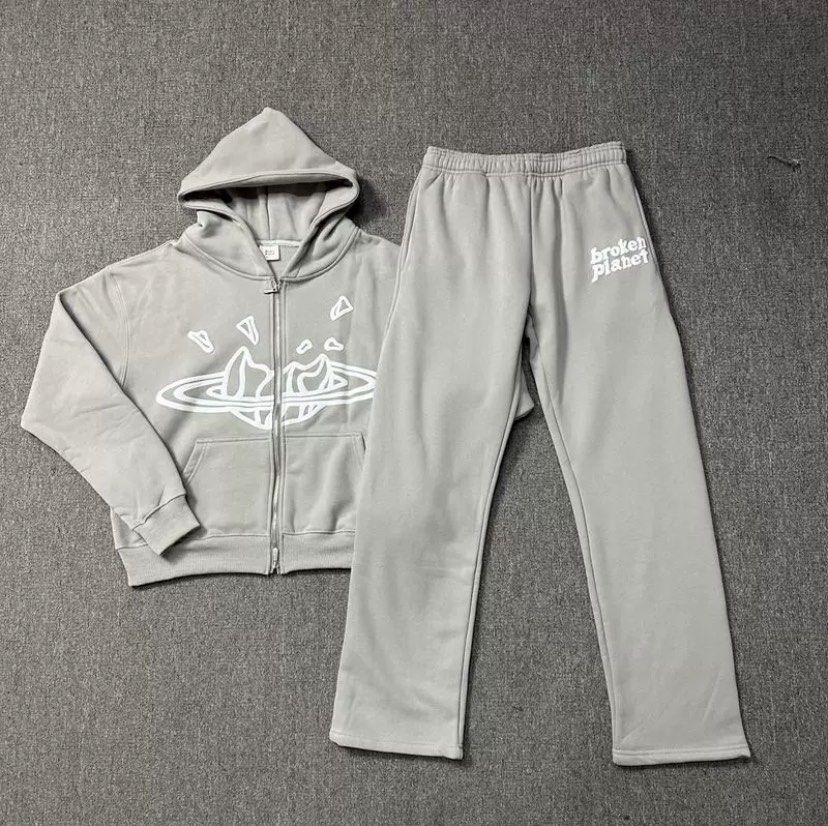 BR0K£N PLVN£T TRACKSUIT Chosen mode